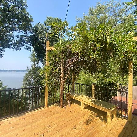 2 Bedroom Newly Renovated Waterfront Home; 10 Min From Mgm & The Gaylord フォートワシントン エクステリア 写真