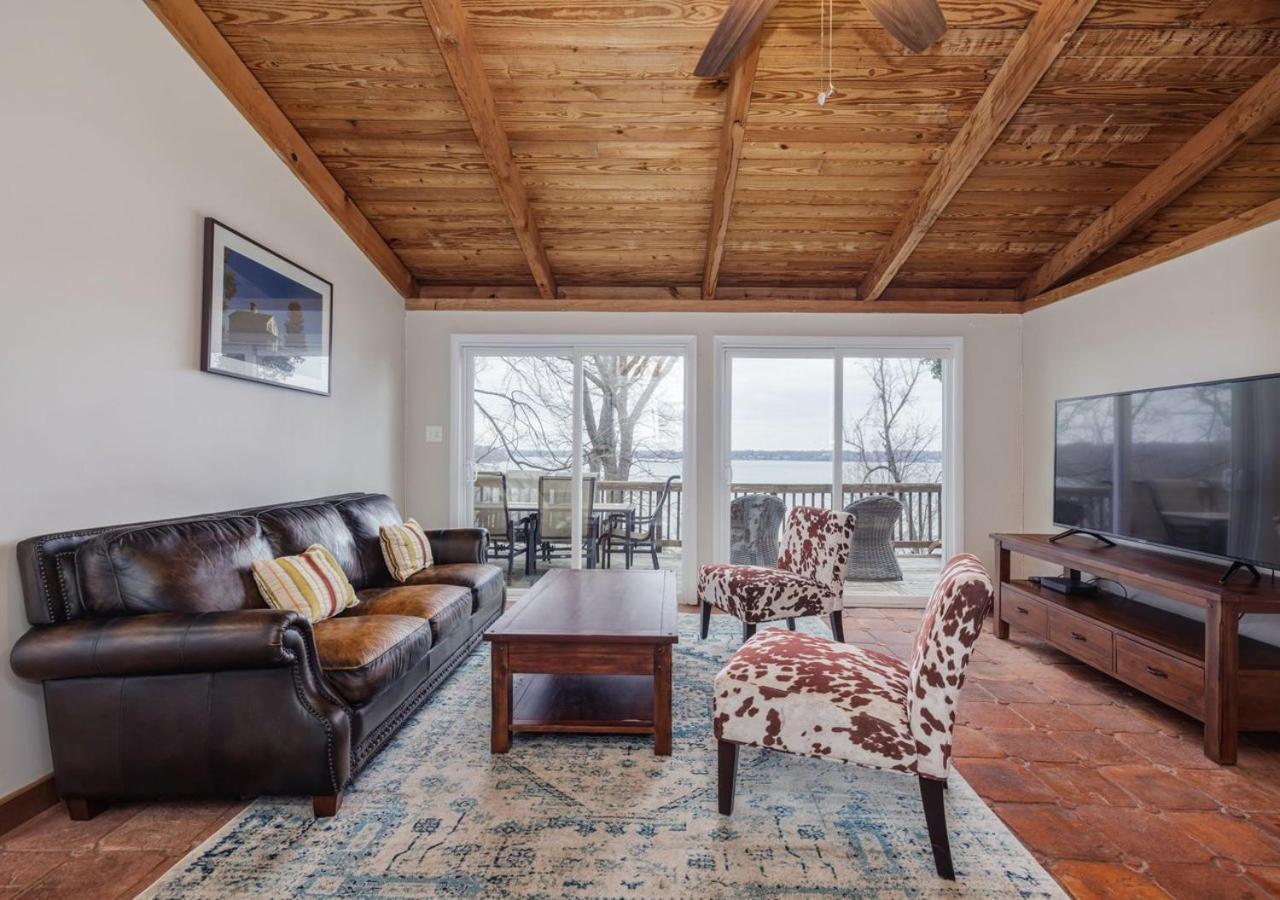 2 Bedroom Newly Renovated Waterfront Home; 10 Min From Mgm & The Gaylord フォートワシントン エクステリア 写真