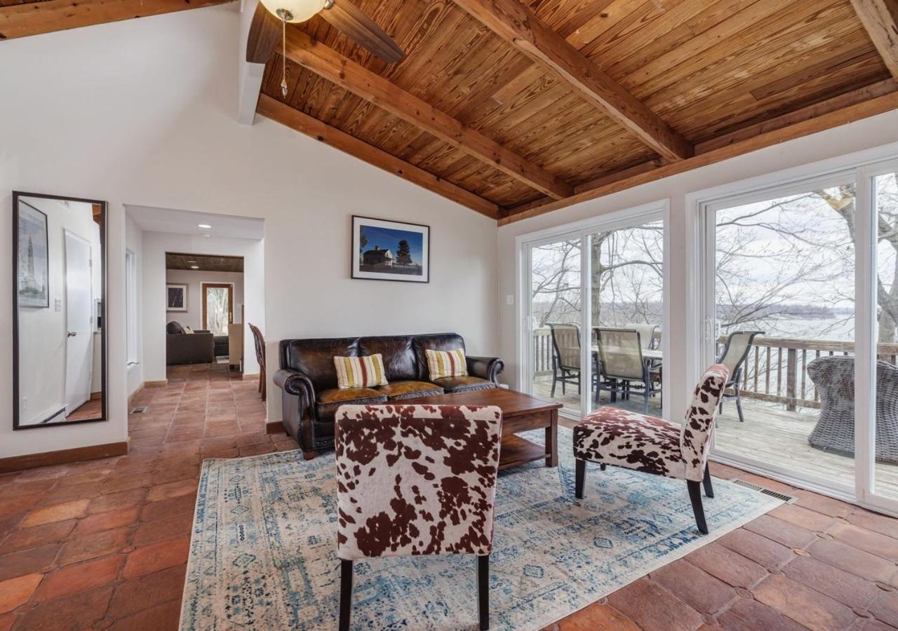 2 Bedroom Newly Renovated Waterfront Home; 10 Min From Mgm & The Gaylord フォートワシントン エクステリア 写真