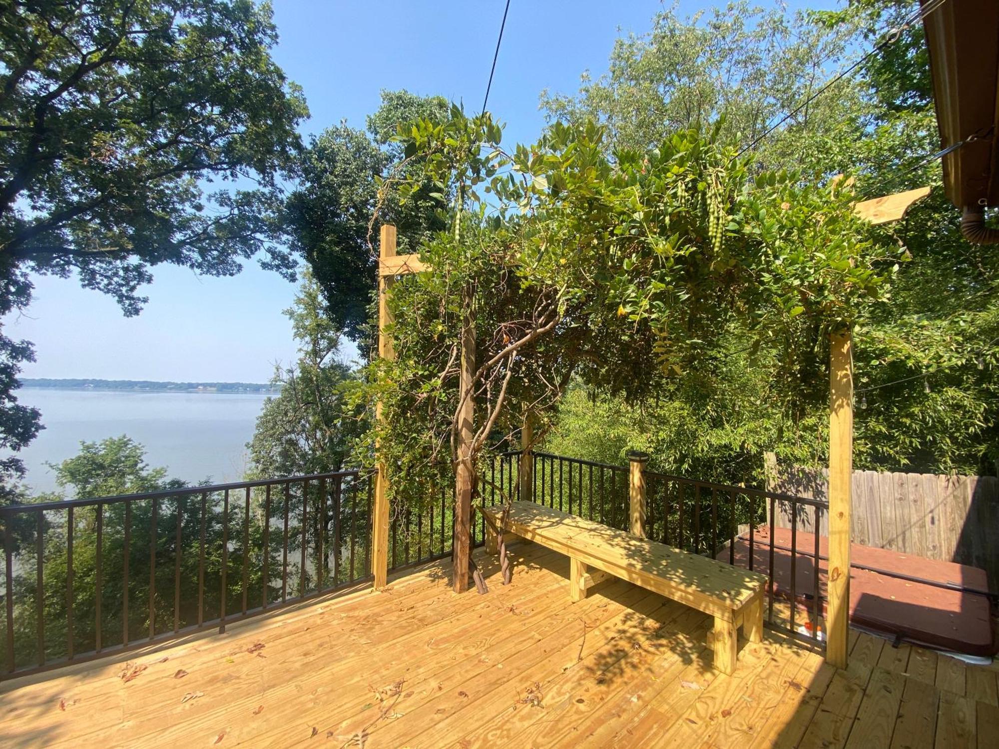 2 Bedroom Newly Renovated Waterfront Home; 10 Min From Mgm & The Gaylord フォートワシントン エクステリア 写真